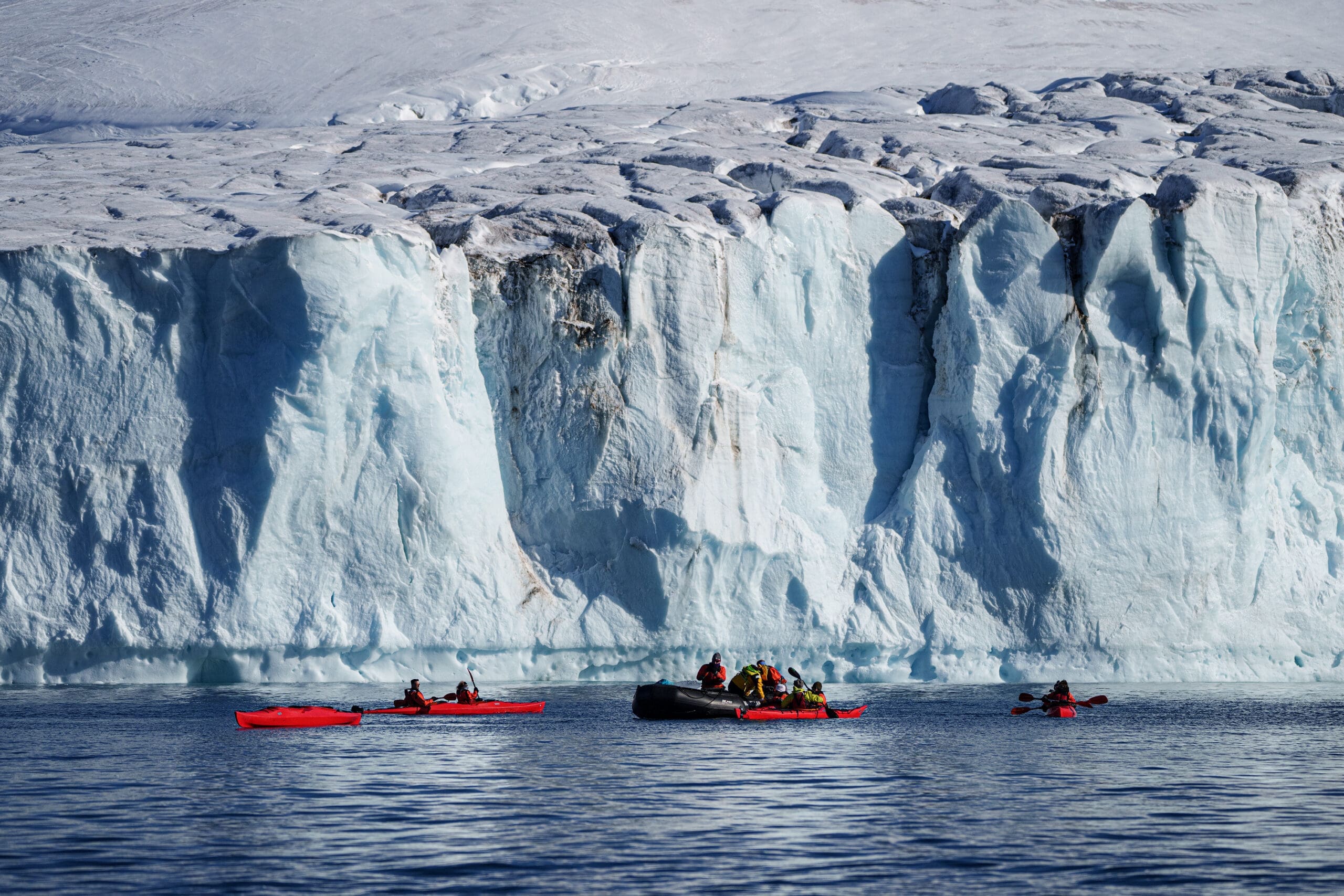 A21_MAG21-CA_2021-22RodrigoMoraga_019 Antarctica air cruise by IBG Travel